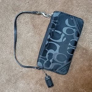 Coach wristlet baguette